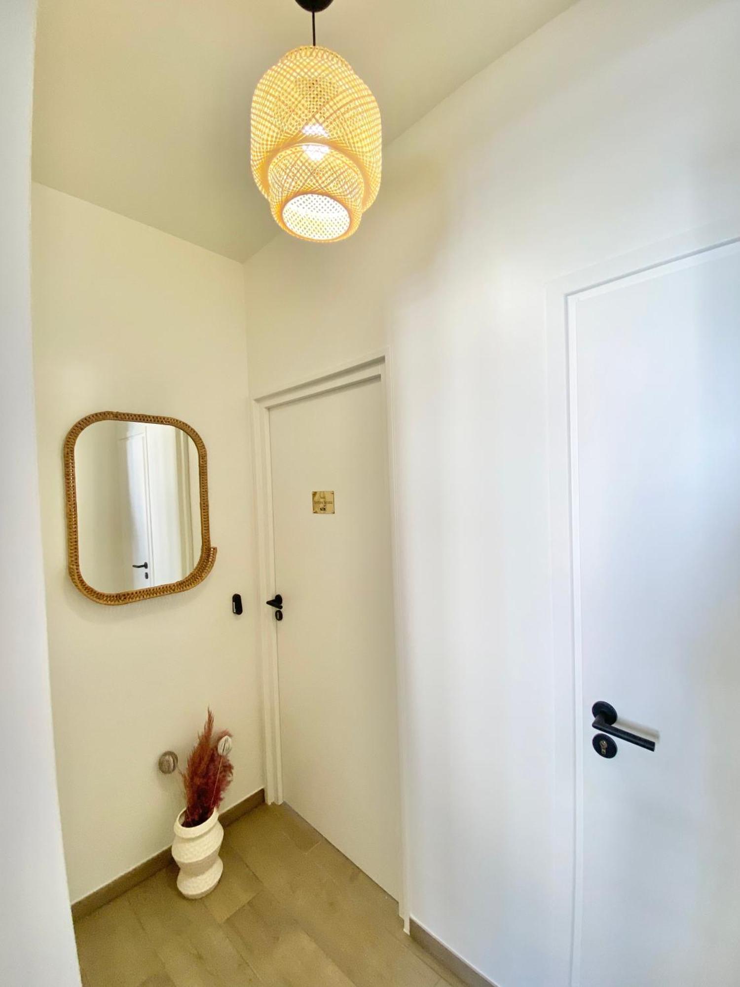 Appartement Moderne Climatise Monaco Vue Mer Cap-d'Ail Eksteriør bilde
